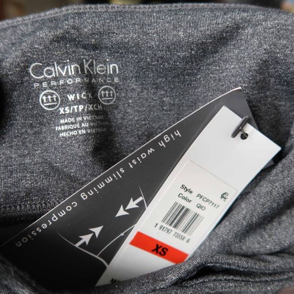 CK Performance Printed High-Waist Cropped Leggings - Picture 7 of 8